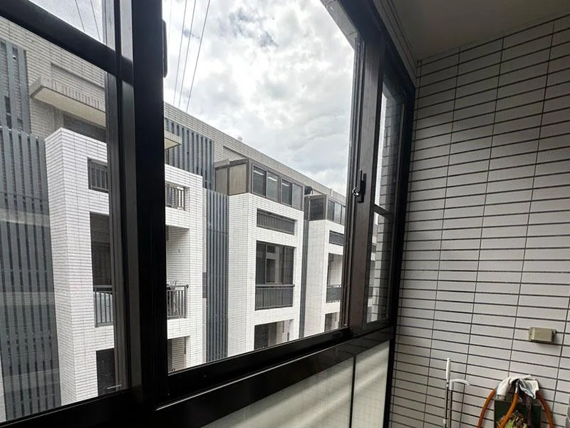 有了氣密窗，風雨再大都不怕！阻擋灰塵、空氣與水氣和家外的吵雜